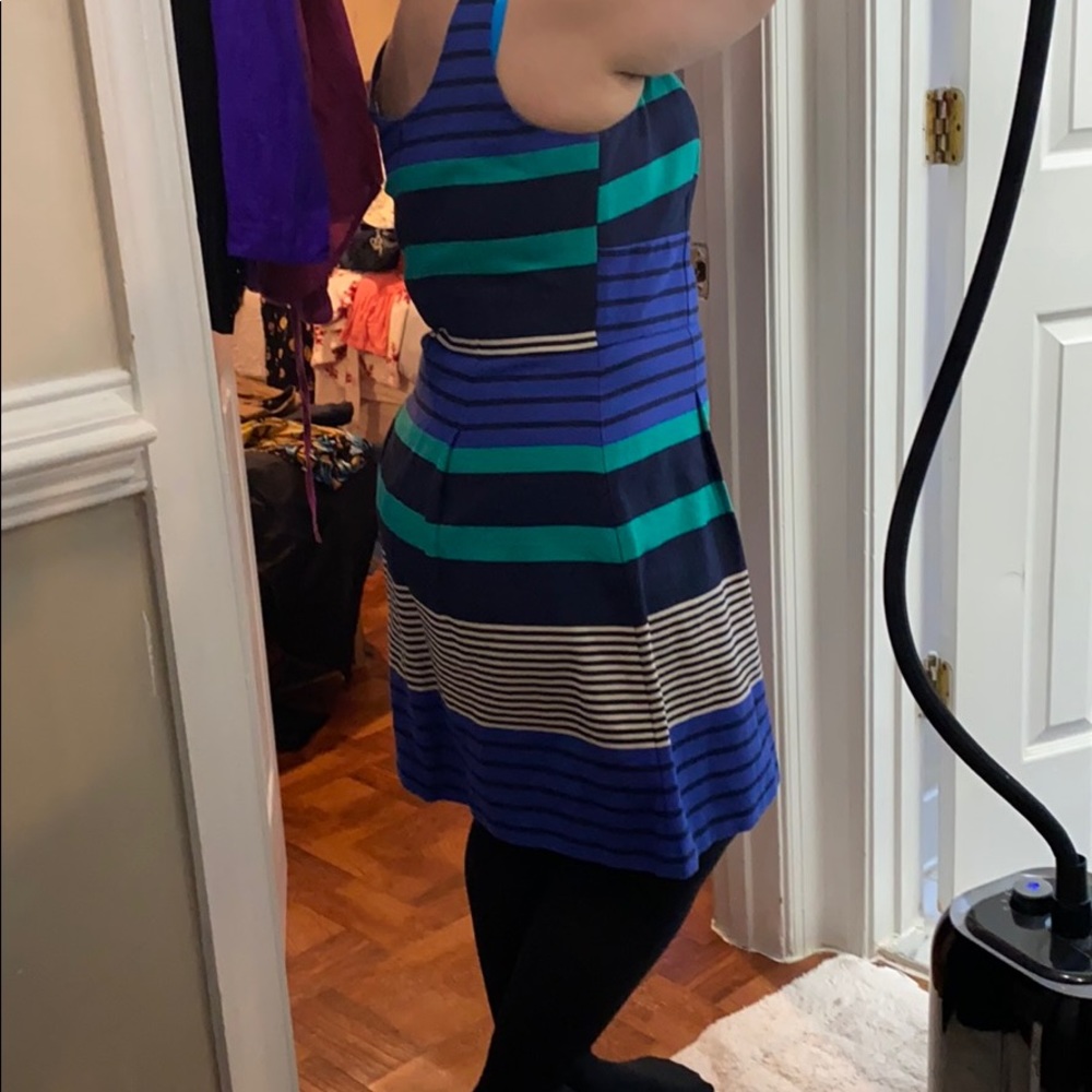 Dress - Picture 3 of 6